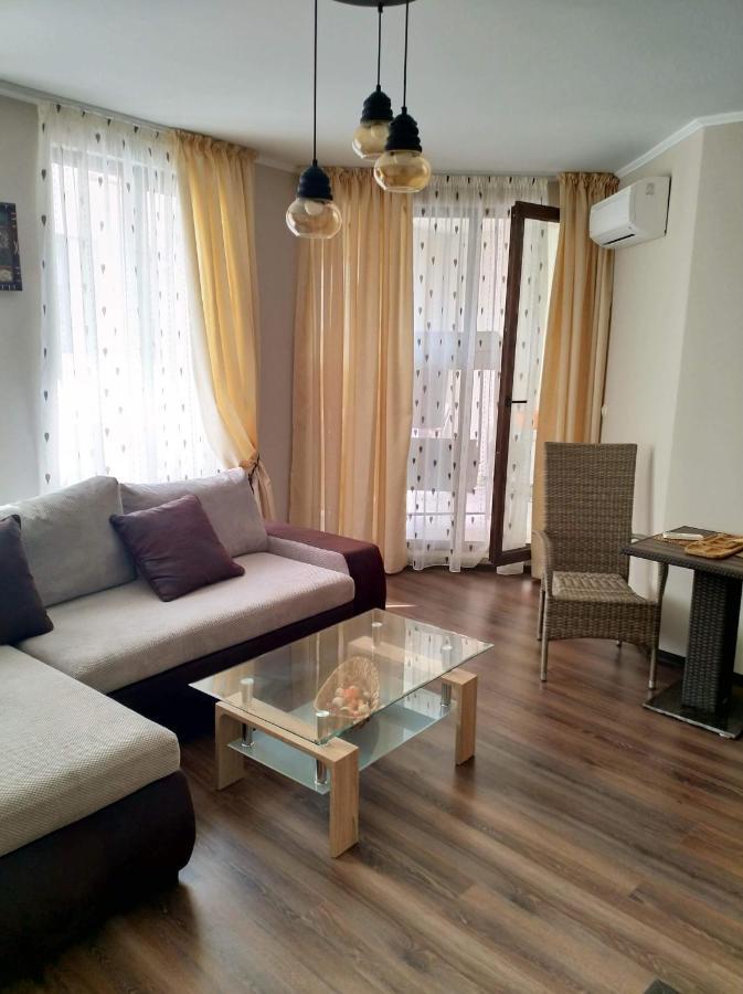 Apartment Melody Burgas Luaran gambar