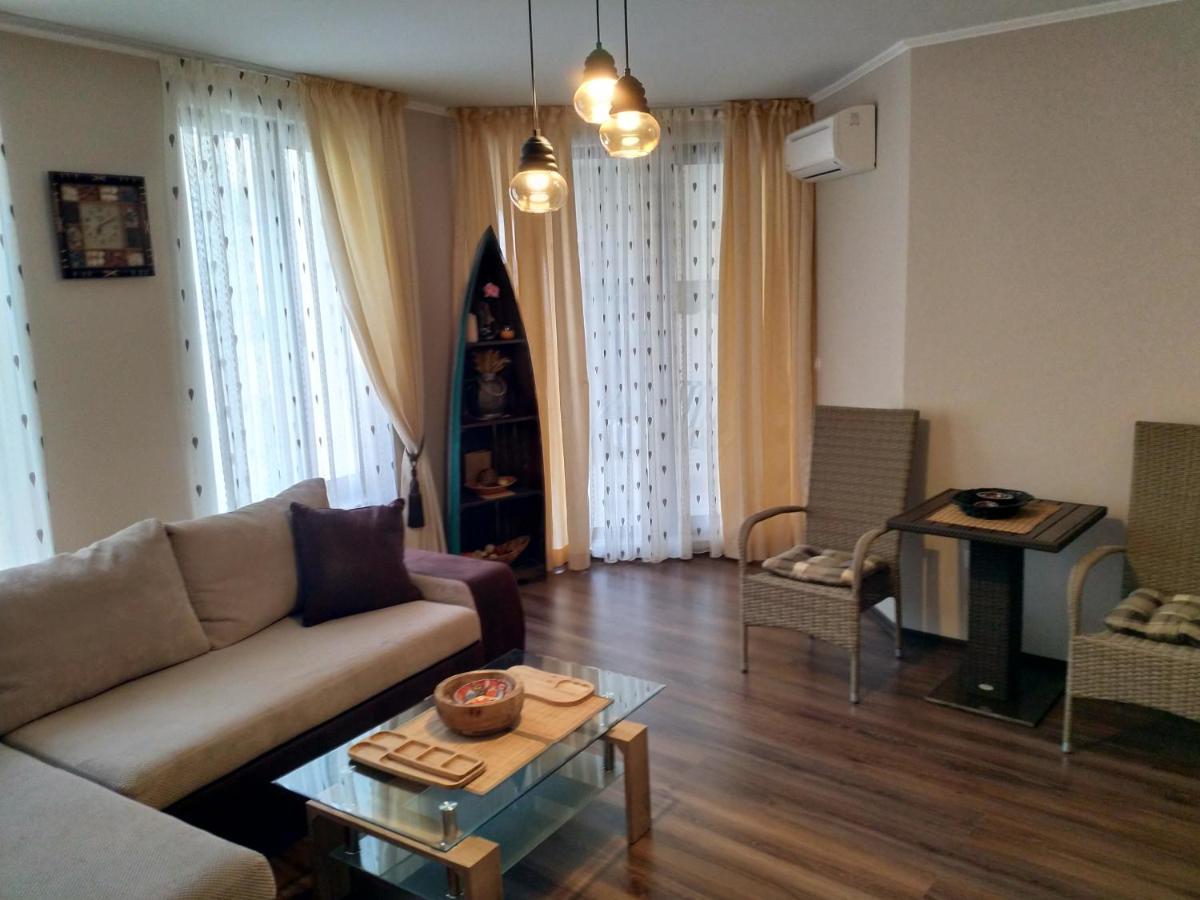 Apartment Melody Burgas Luaran gambar