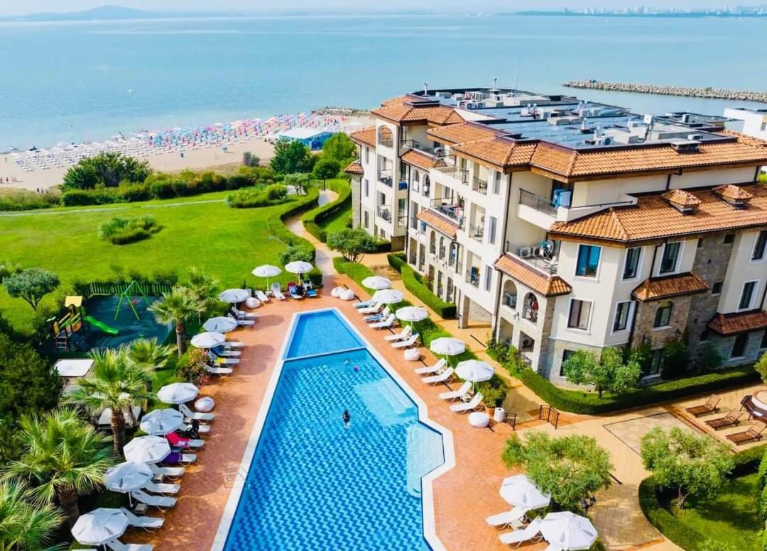 Apartment Melody Burgas Luaran gambar